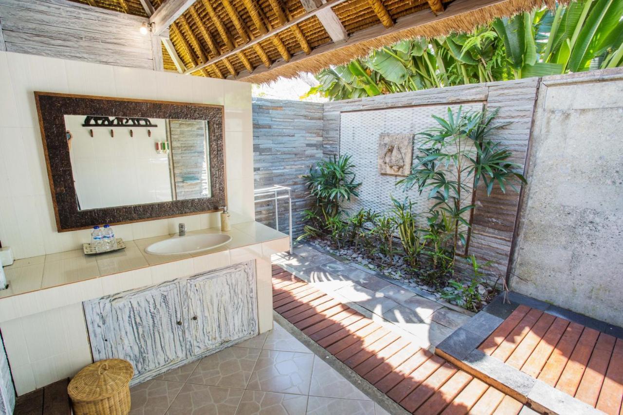 Bay Shore Huts Nusa Lembongan  Exterior photo