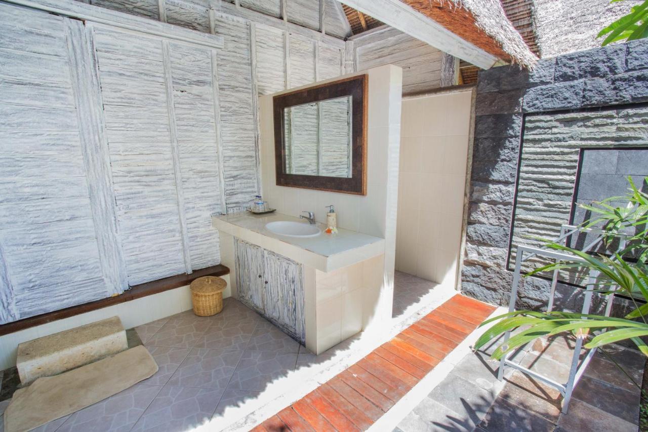 Bay Shore Huts Nusa Lembongan  Exterior photo